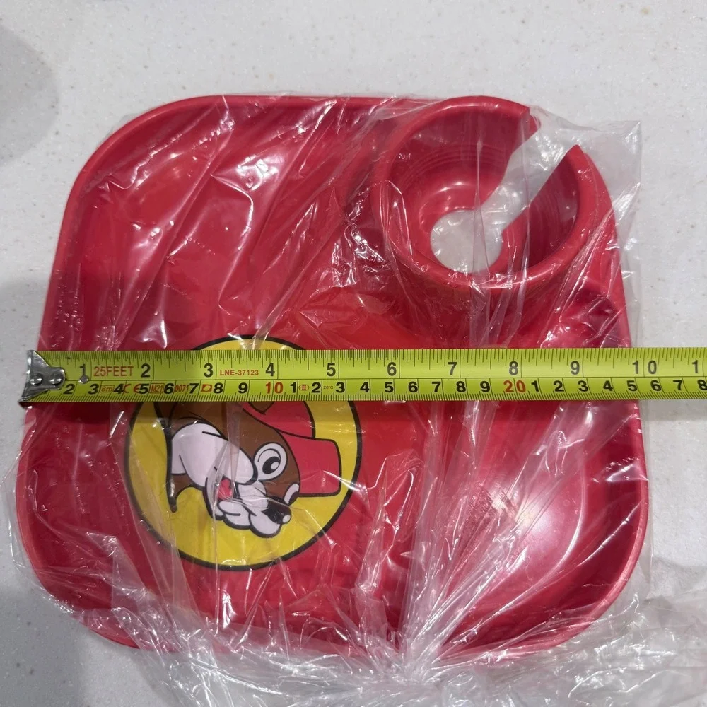 Buc-ees Collectible Party Plate Multiple uses for this plate. Fits Solo Cup‎